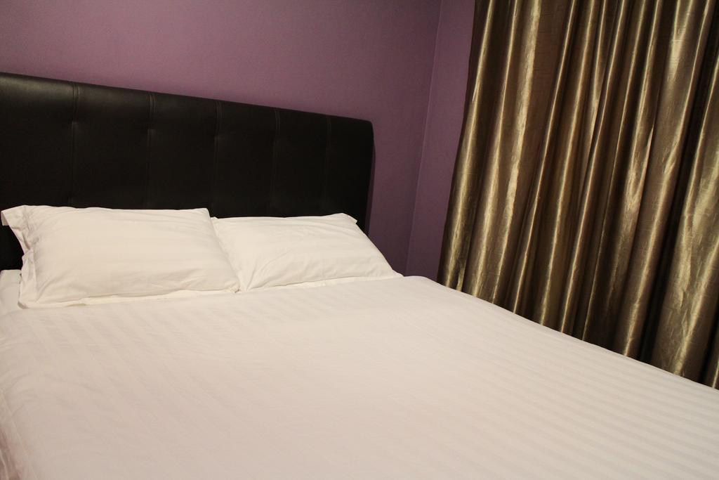 פטלין ג'איה De Jaya Hotel חדר תמונה