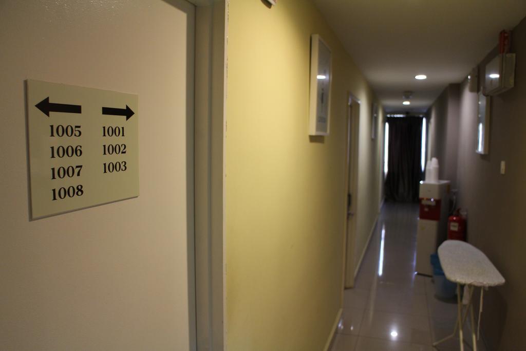 פטלין ג'איה De Jaya Hotel מראה חיצוני תמונה