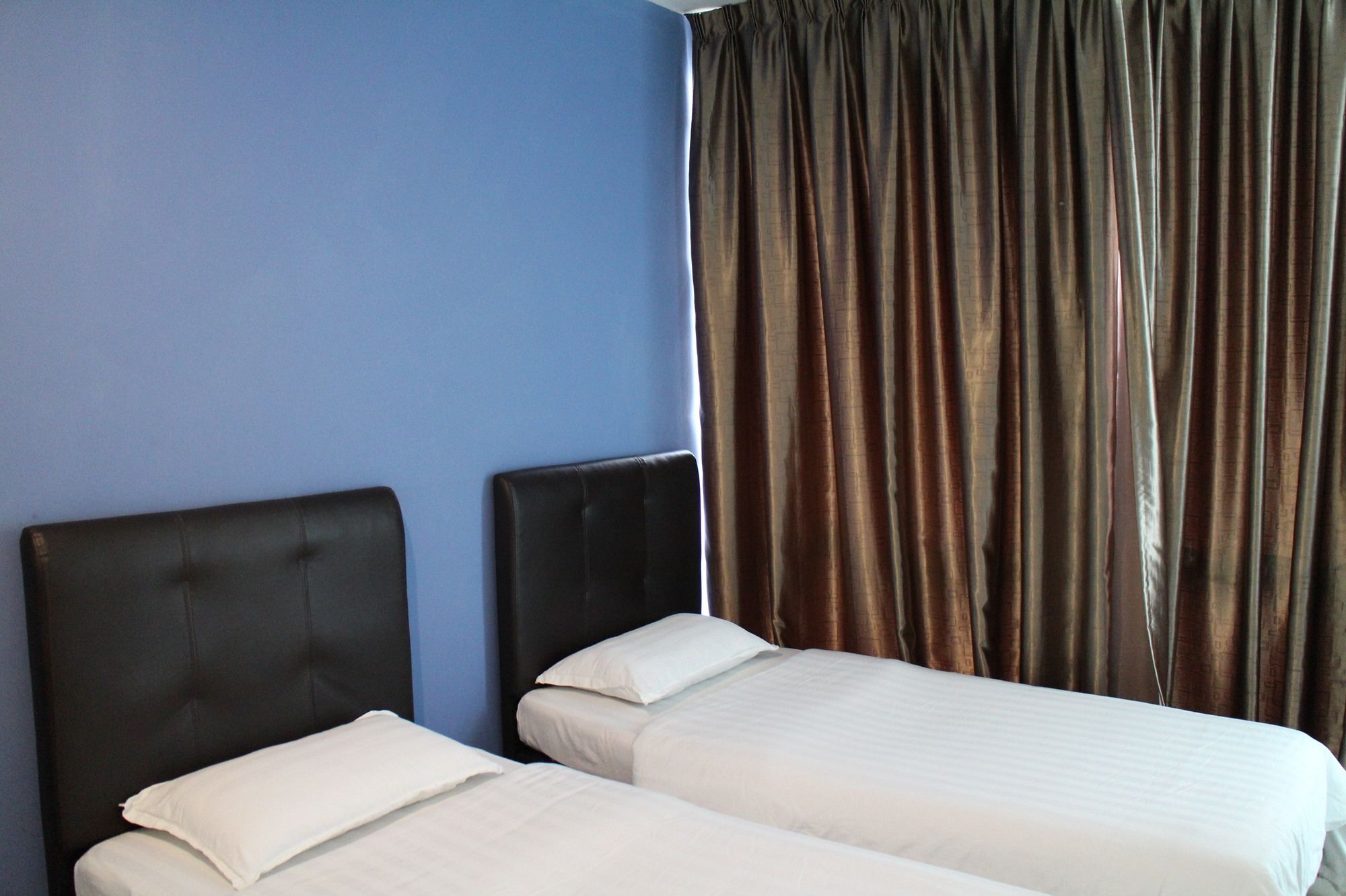 פטלין ג'איה De Jaya Hotel מראה חיצוני תמונה
